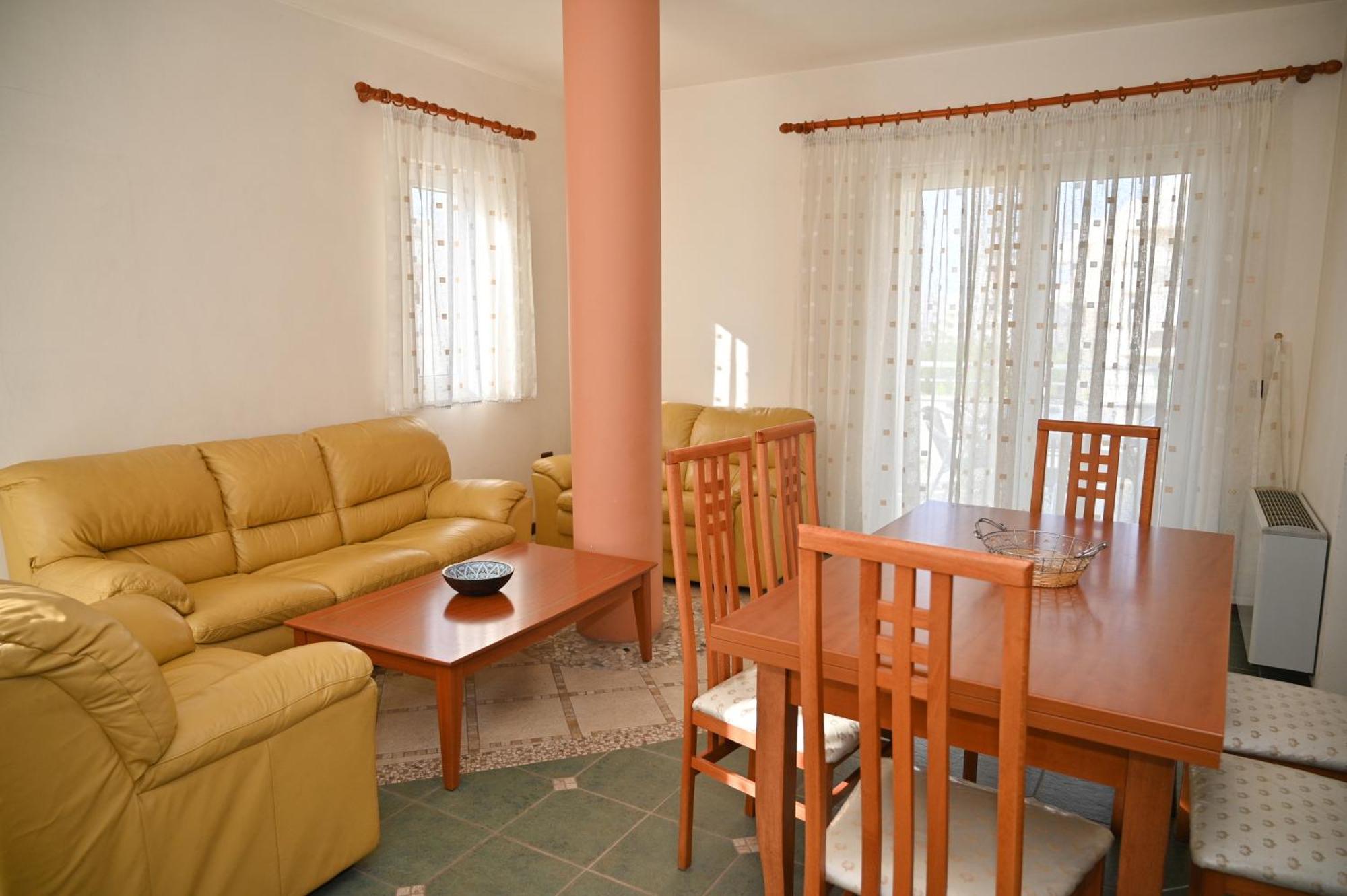 Hotel Vila Emes Дуррес Экстерьер фото